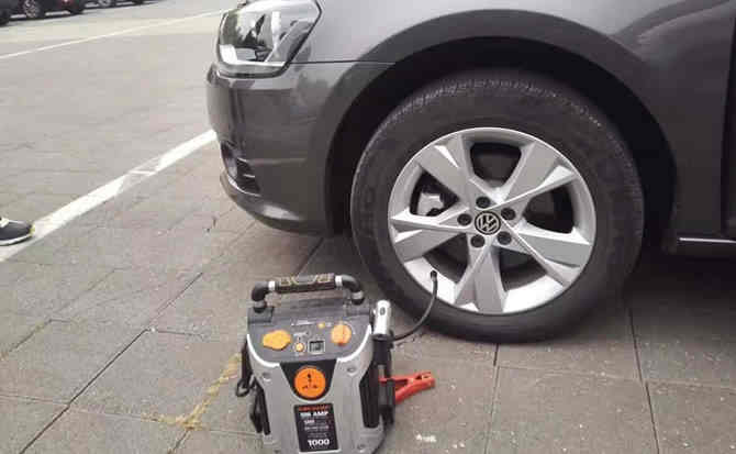 眉县汽车搭电案例