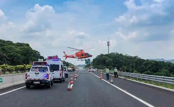 眉县高速公路汽车救援案例